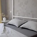 Accommodatie bij particulieren Beautiful Room In Authentic Amsterdam Apartment Rai *