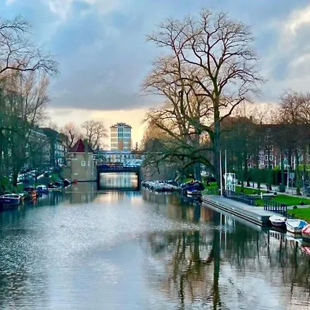 B&B Authentic Amsterdam B&B Rai