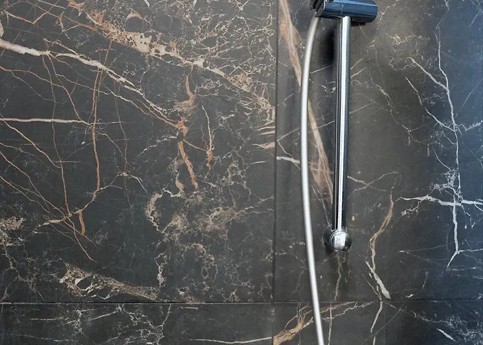 Authentic Rai ベッド・アンド・ブレックファスト 3*